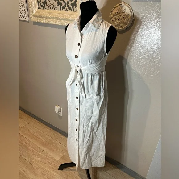 Rabbit Rabbit Rabbit White Button-Front Maxi Dress - Picture 6 of 15